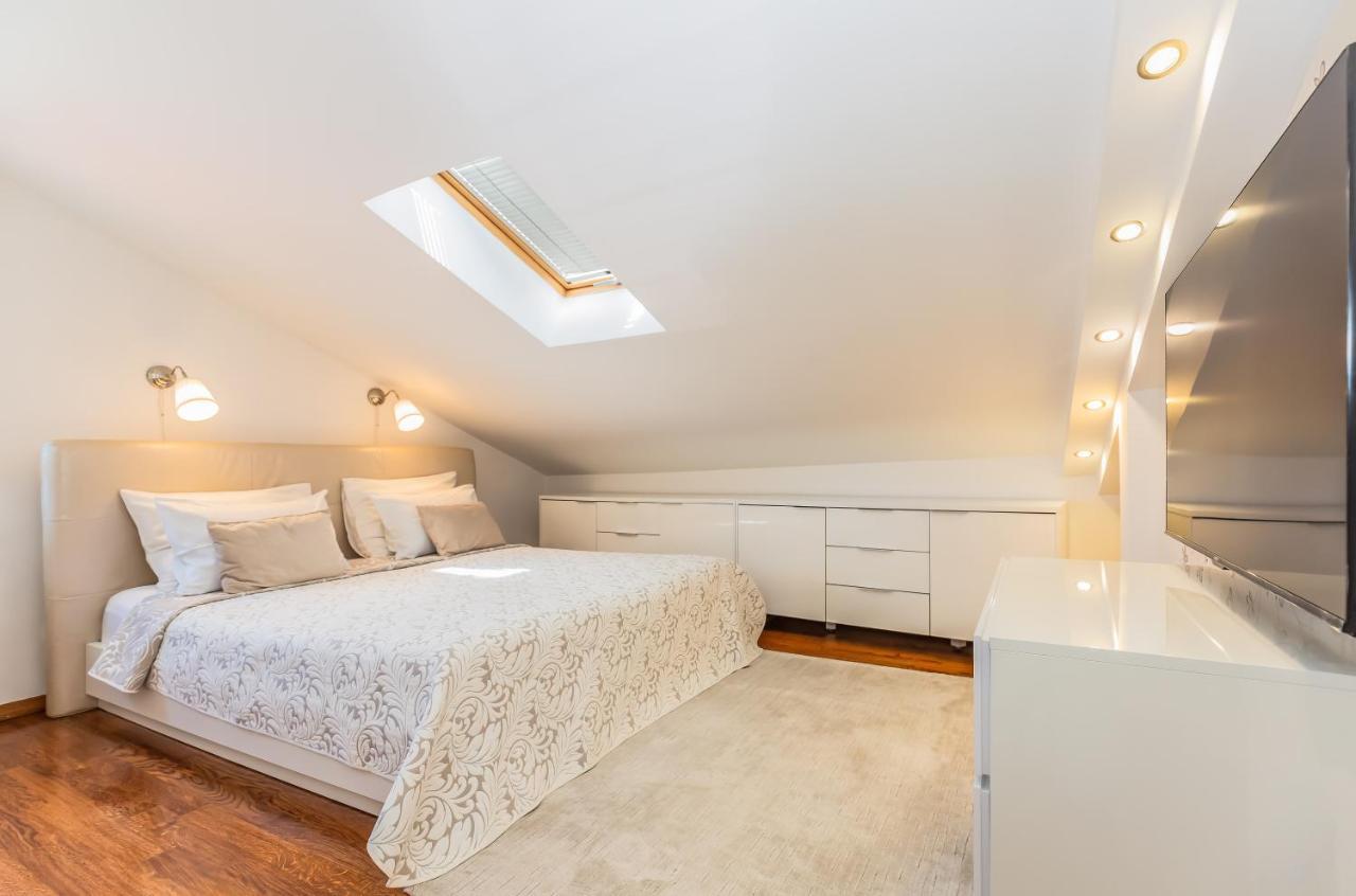 Apartmani Nikola Baska Voda Bagian luar foto