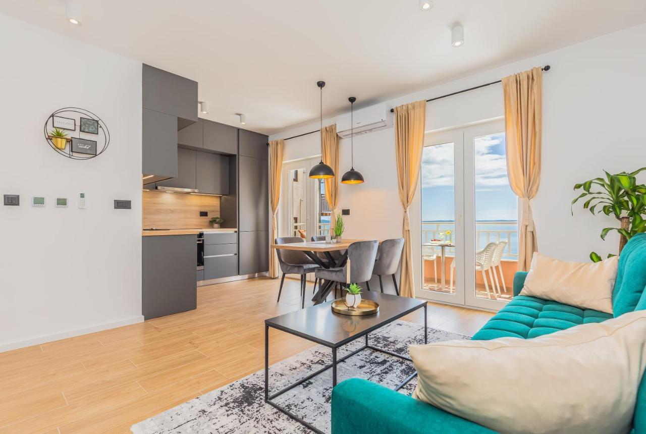 Apartmani Nikola Baska Voda Bagian luar foto